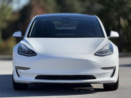 2020 Tesla Model 3 Standard Range