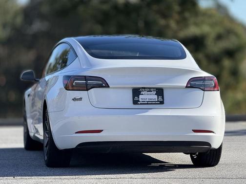 2020 Tesla Model 3 Standard Range
