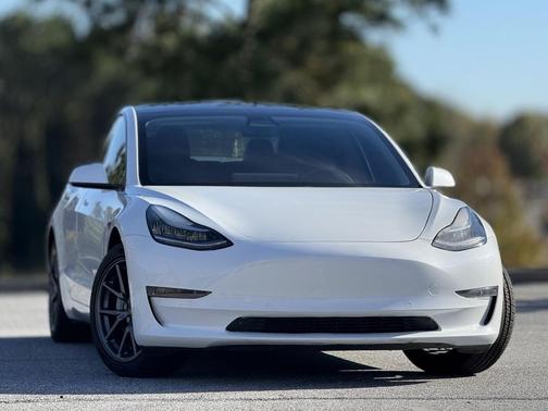2020 Tesla Model 3 Standard Range