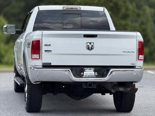 2017 RAM 2500 Laramie Crew Cab 4x4 6'4' Box