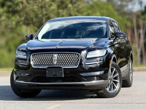 Infinite Black Metallic Clearcoat 2022 Lincoln Nautilus Standard