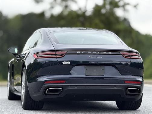 2018 Porsche Panamera Base