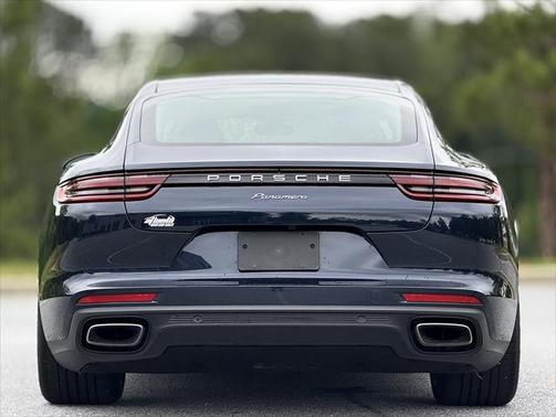 2018 Porsche Panamera Base