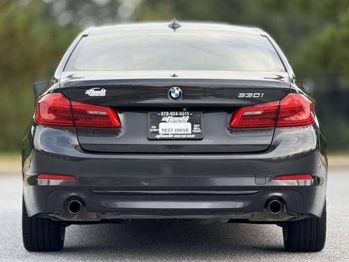 2017 BMW 530 530i
