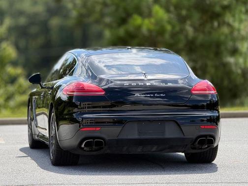 Basalt Black Metallic 2014 Porsche Panamera Turbo