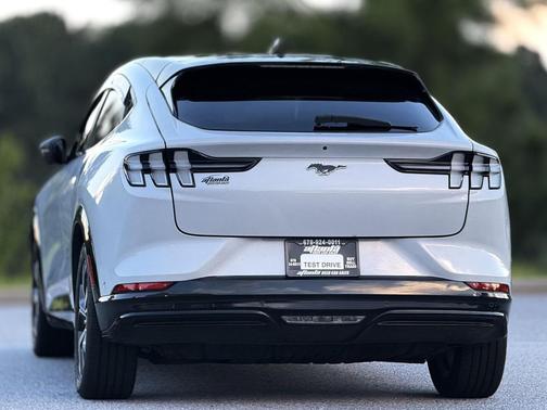 2022 Ford Mustang Mach-E Premium