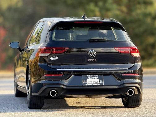 2024 Volkswagen Golf GTI 2.0T SE DSG