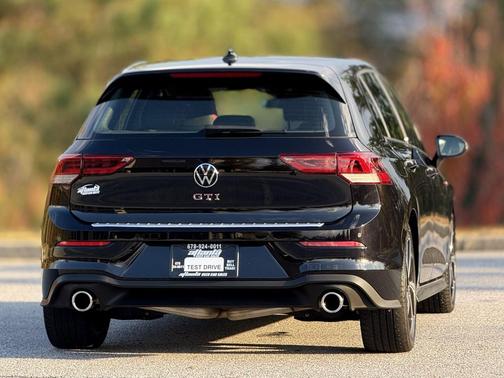 2024 Volkswagen Golf GTI 2.0T SE DSG