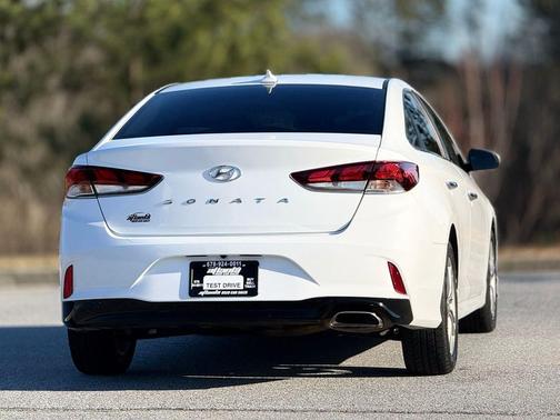 2018 Hyundai SONATA SEL
