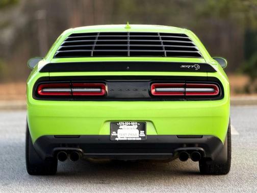 2015 Dodge Challenger SRT Hellcat