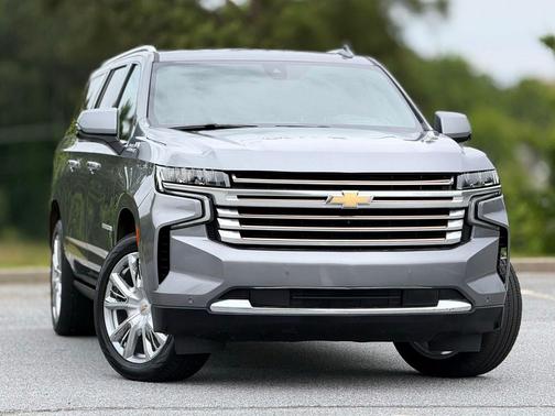 Satin Steel Metallic 2022 Chevrolet Suburban 4WD High Country