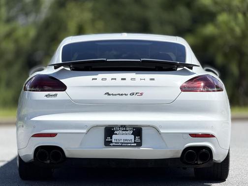 2015 Porsche Panamera GTS