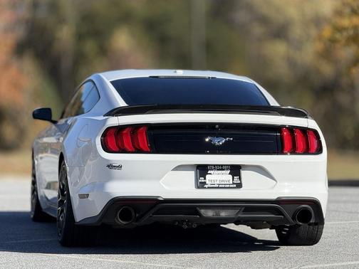 2020 Ford Mustang EcoBoost
