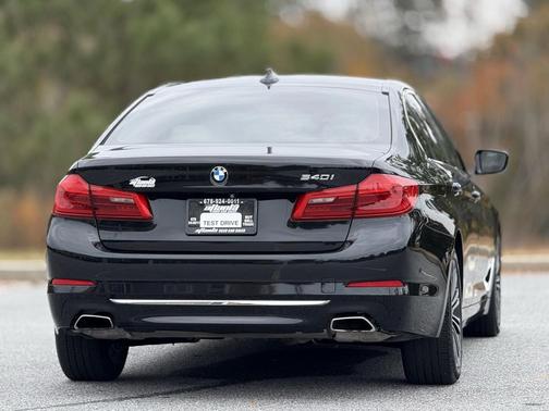 2018 BMW 540 540i