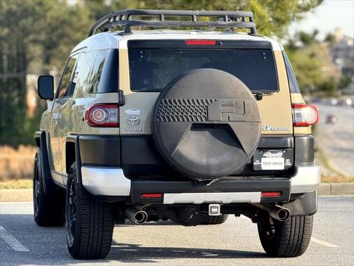2014 Toyota FJ Cruiser Base