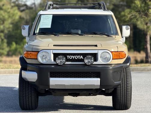 2014 Toyota FJ Cruiser Base
