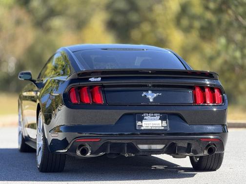 2017 Ford Mustang V6