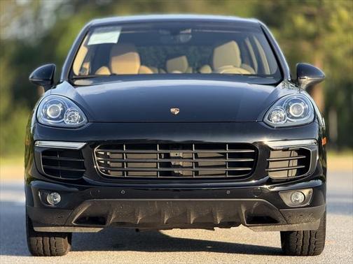 2016 Porsche Cayenne Base