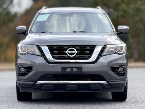 2018 Nissan Pathfinder Platinum
