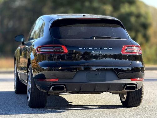 2018 Porsche Macan Sport Edition