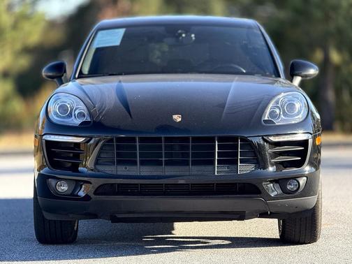 2018 Porsche Macan Sport Edition