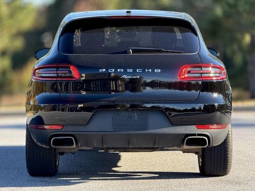 2018 Porsche Macan Sport Edition
