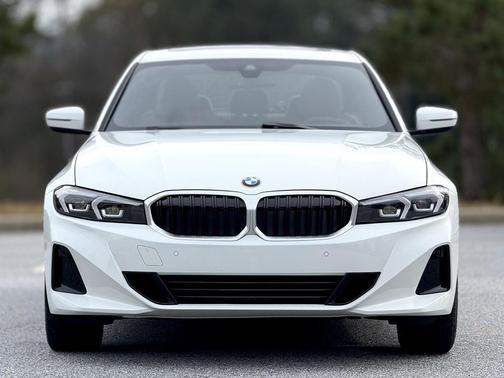 2025 BMW 330 330i
