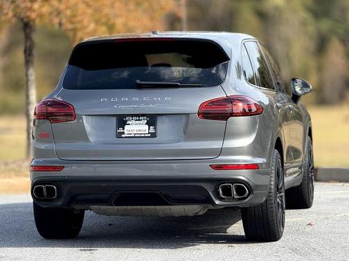 2017 Porsche Cayenne Turbo