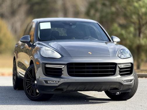 2017 Porsche Cayenne Turbo