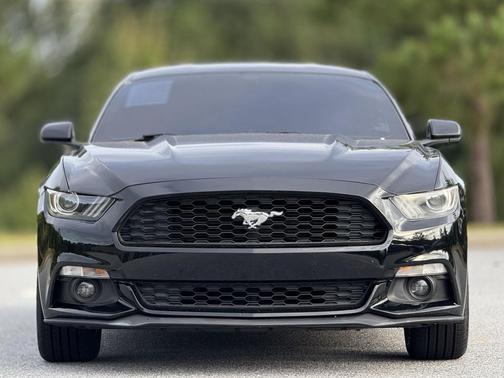 2017 Ford Mustang EcoBoost