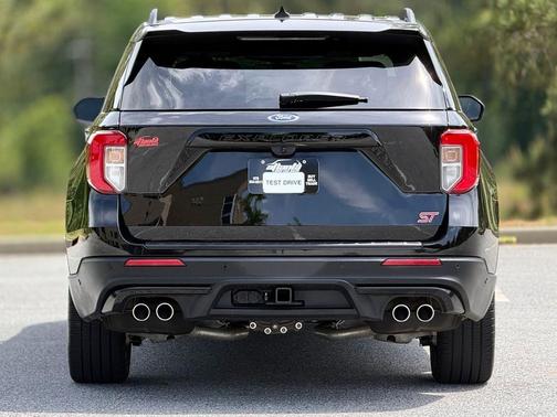 Agate Black Metallic 2024 Ford Explorer ST