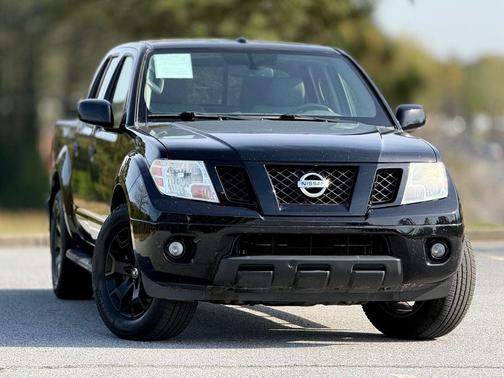 Magnetic Black 2018 Nissan Frontier SV