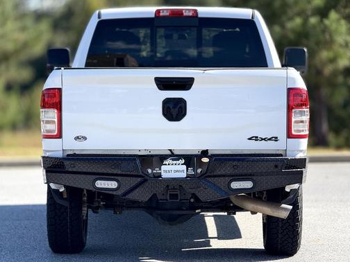 2024 RAM 2500 Tradesman Crew Cab 4x4 6'4' Box