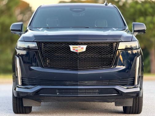 2023 Cadillac Escalade ESV Sport