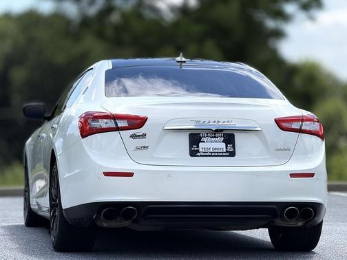 2017 Maserati Ghibli Base