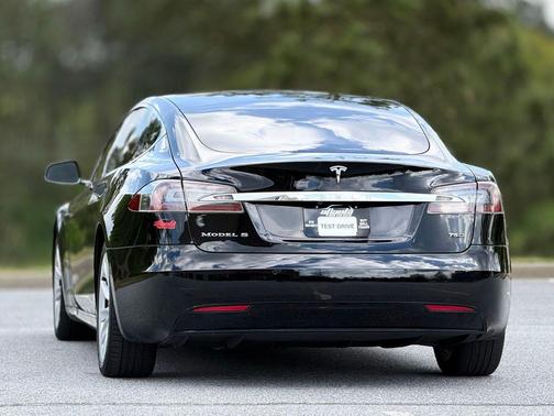 Black 2017 Tesla Model S 75D