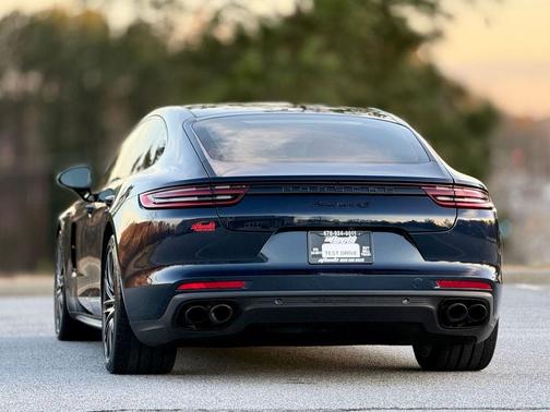 2018 Porsche Panamera 4S