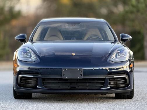 2018 Porsche Panamera 4S