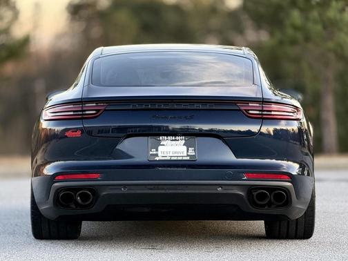 2018 Porsche Panamera 4S