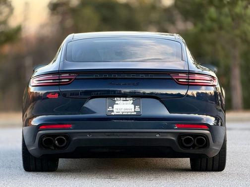 2018 Porsche Panamera 4S