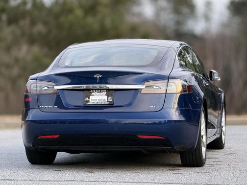 2017 Tesla Model S 90D