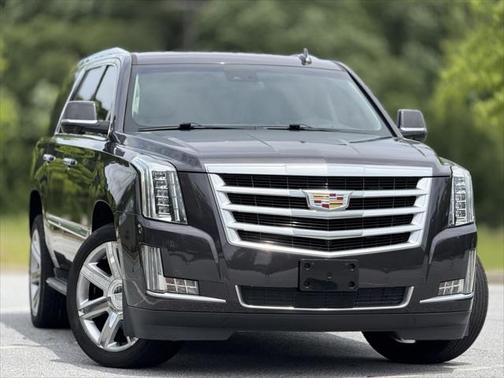 2017 Cadillac Escalade Luxury