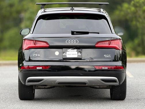 Black Metallic 2018 Audi Q5 2.0T Tech Premium