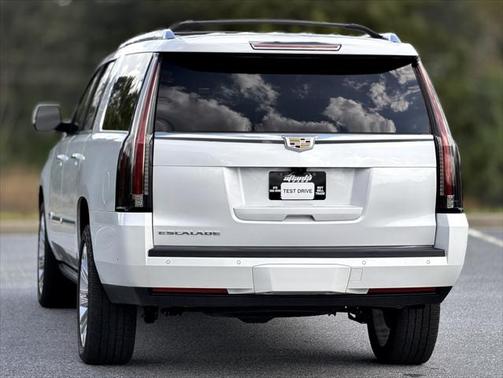 2019 Cadillac Escalade ESV Platinum