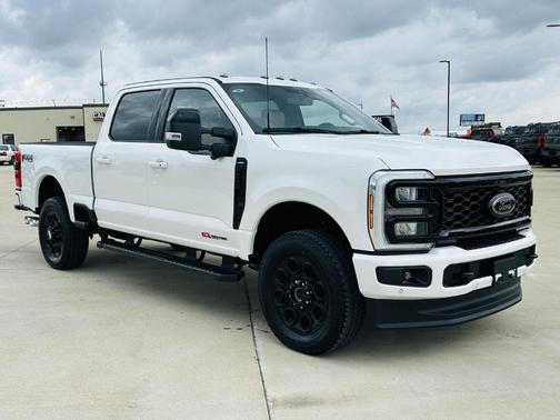 Star White 2026 Ford F-250 Lariat