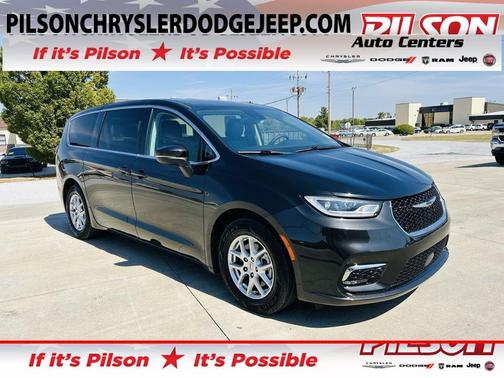 2023 Chrysler Pacifica Touring-L