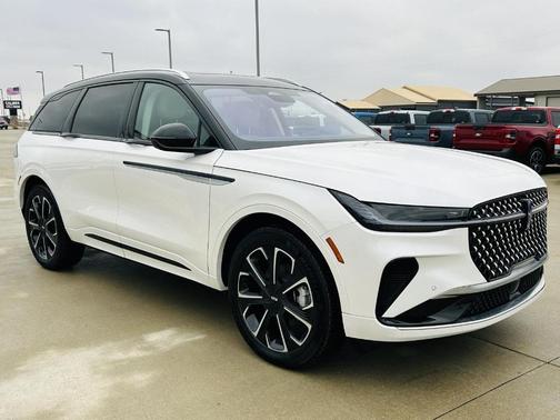 2026 Lincoln Nautilus Reserve