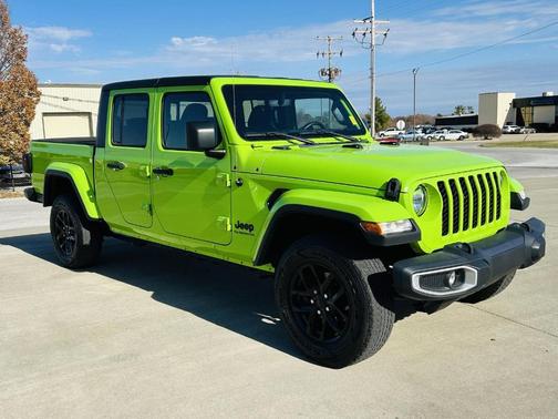 2021 Jeep Gladiator Sport