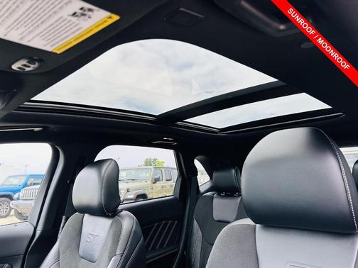Magnetic 2019 Ford Edge ST