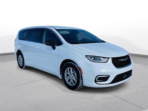 2024 Chrysler Pacifica Touring-L